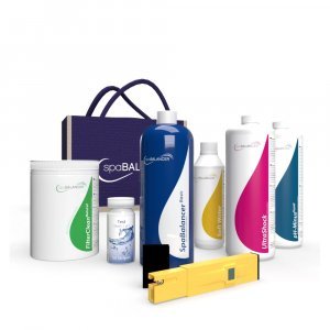 Set de démarrage SpaBalancer complet avec kits de test et produits chimiques pour l'entretien de la piscine.