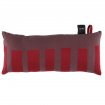 Coussin de sauna rouge pour la détente et le confort.