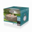 Piscine Lay-Z-Spa Palm Springs pour 4-6 personnes, adaptée à la détente et au plaisir.