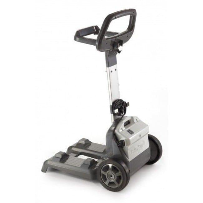 Robot de piscine Dolphin Supreme M600 Pro pour le nettoyage des piscines.