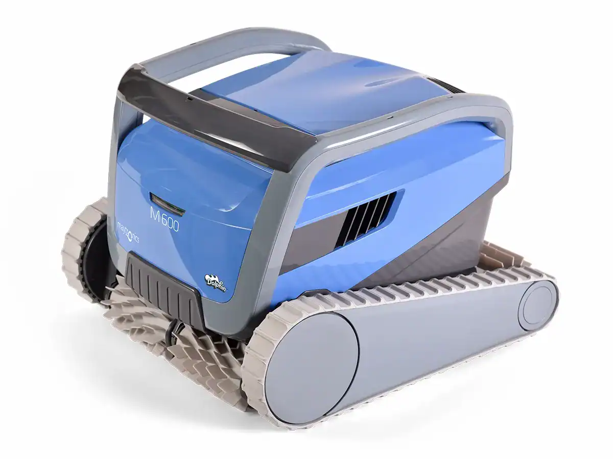 Robot de piscine automatique pour un nettoyage et un entretien en profondeur.