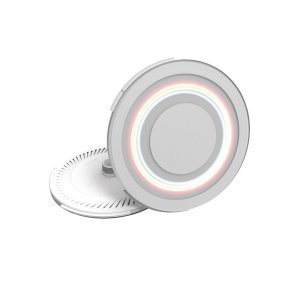 Éclairage LED avec couleurs RGBW pour un éclairage de piscine convivial.
