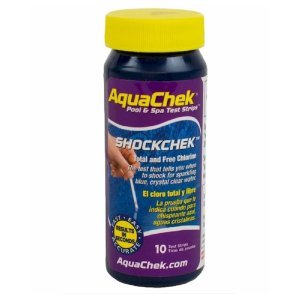 Bandelettes de test AquaChek ShockChek pour mesurer le chlore et le chlore libre dans l'eau de piscine.