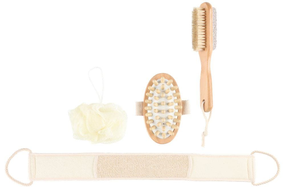 Coffret cadeau spa avec brosse, éponge et accessoires de bain pour la détente.