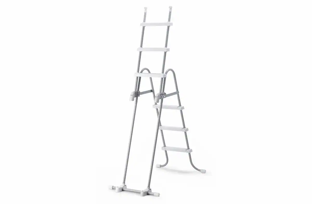 Échelle de sécurité pour piscines, réglable en hauteur de 91 à 107 cm, avec marches amovibles.