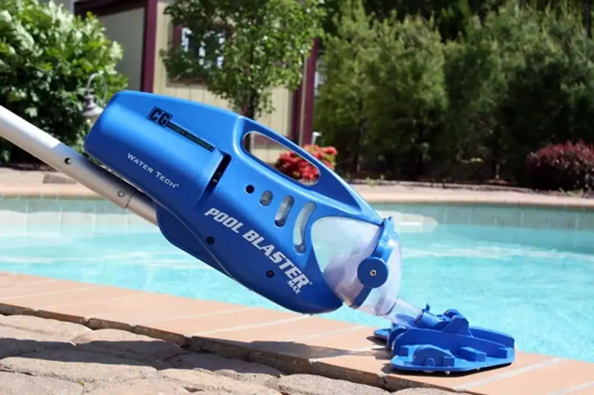 Robot de nettoyage de piscine étanche pour le nettoyage des piscines.