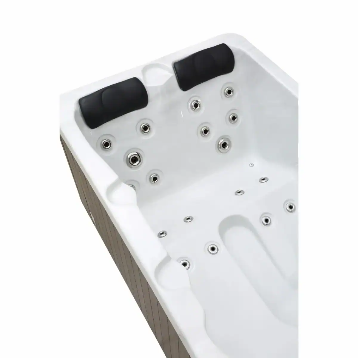 Spa de luxe pour 3 personnes avec jets de massage et appuie-têtes.