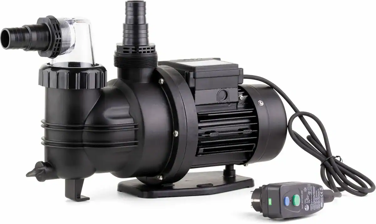 Pompe pour piscine pour une circulation et une filtration rapides de l'eau.