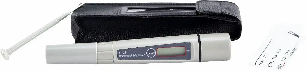 Testeur de sel digital pour piscines, précis et convivial.