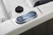 Panneau de commande du spa W'eau Iseo pour 2 personnes.