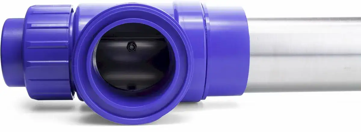 Boîtier UV-C Ionizer pour le nettoyage de piscine.
