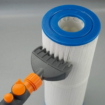 Peigne à filtre Kokido pour le nettoyage de piscine, adapté aux éléments de filtration.