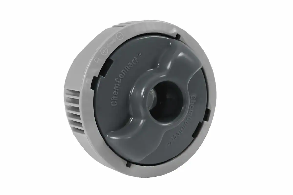 Distributeur ChemConnect™ pour piscine et spa, simple à utiliser et à entretenir.