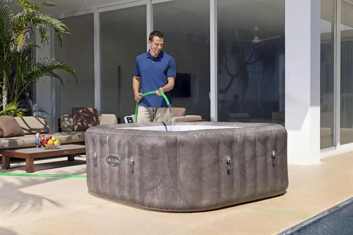 Spa gonflable Lay-Z Spa Rome EnergySense Airjet pour 6 personnes.