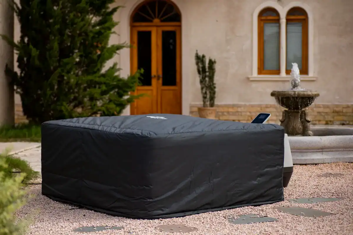 Housse de protection pour jacuzzi MSpa Oslo Plus, 188x188 cm, étanche et isolante.
