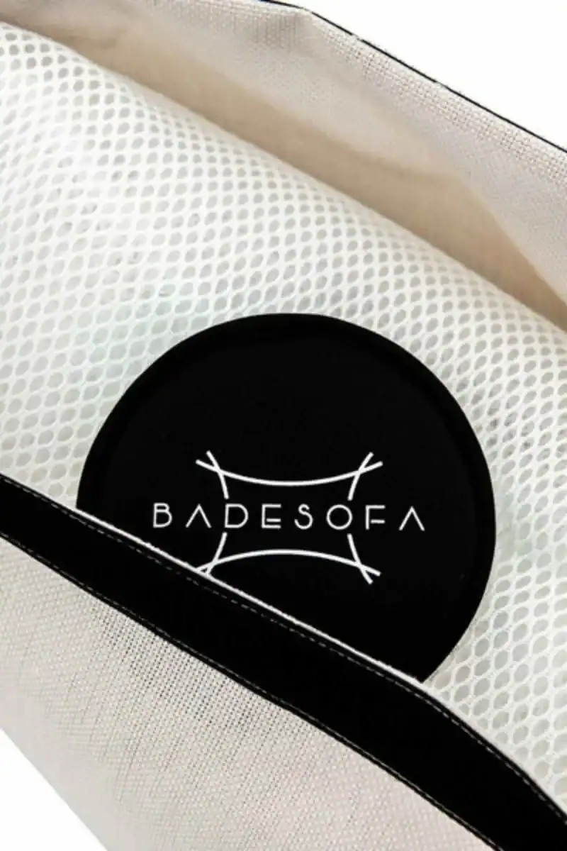 Coussin de bain Badesofa nacre en taille compacte XS.
