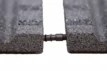 Dalles caoutchouc noires pour spas, 2x2 m, protection et stabilité.