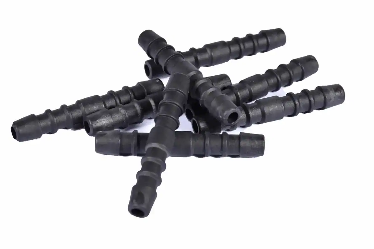 Dalles caoutchouc noires pour spa, à placer sous votre piscine.