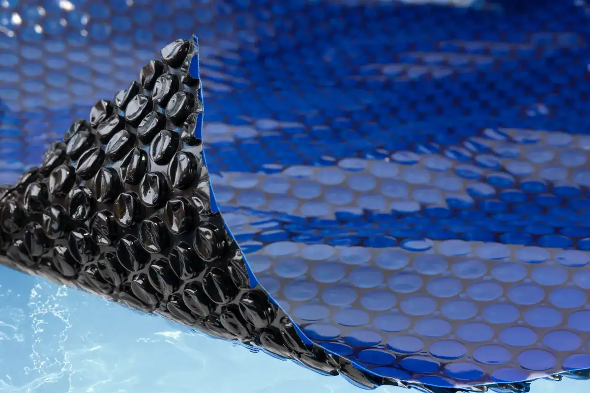 Bâche noire/bleue pour piscine, 600/610 cm, couverture solaire.