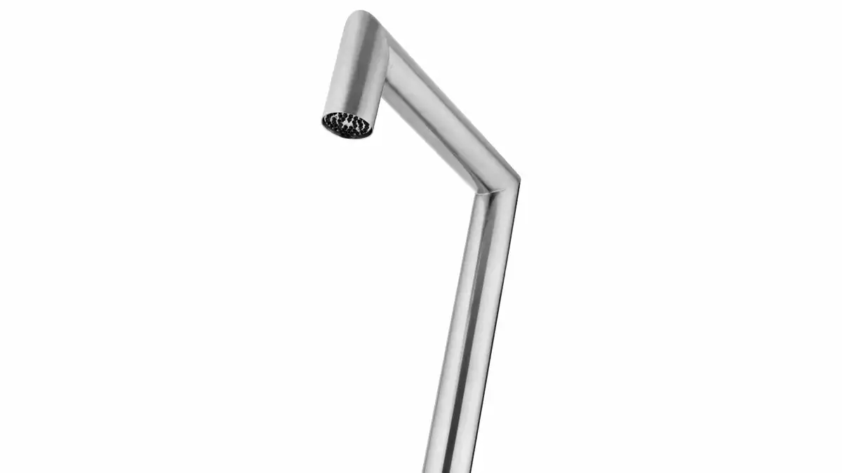 Douche extérieure JEE-O Original 04 en inox brossé, pour usage extérieur.
