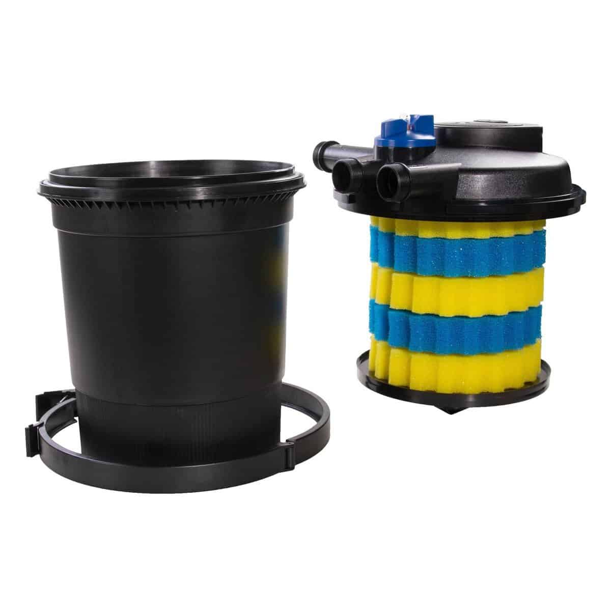 Filtre de piscine avec cartouches filtrantes remplaçables pour une eau limpide.