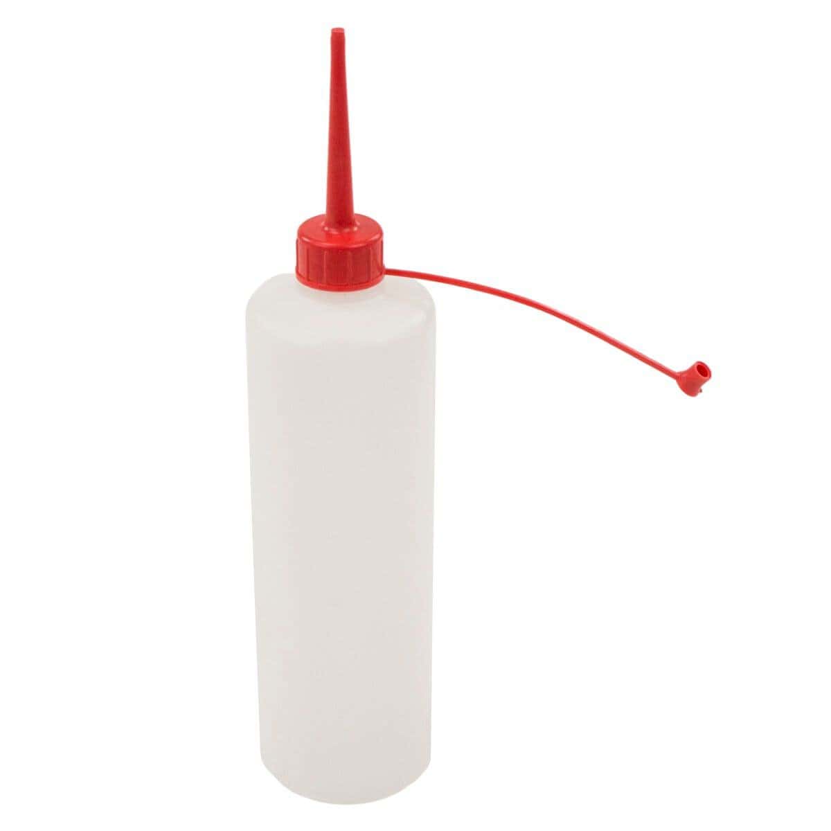 Bouteille en plastique avec bec verseur pour produits chimiques et entretien de piscine.